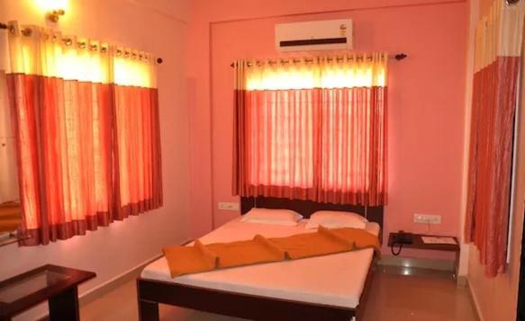 Hotel Mahakal Tulsi Сомнатх Экстерьер фото